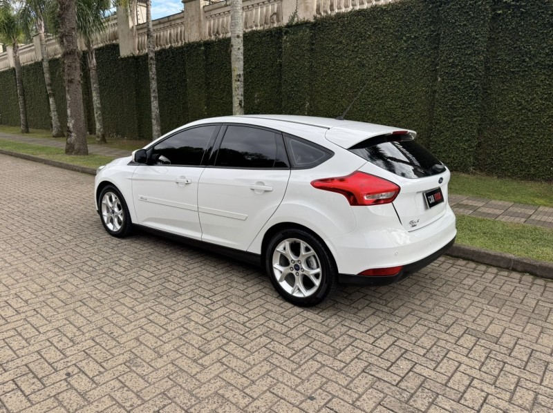 FOCUS 2.0 SE HATCH 16V FLEX 4P AUTO - 2016 - CAXIAS DO SUL