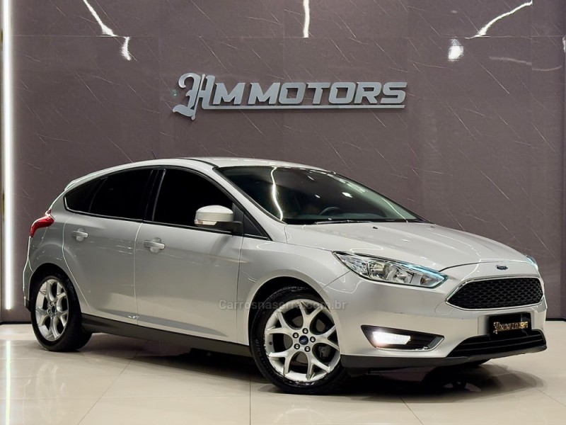 FOCUS 1.6 SE PLUS 16V FLEX 4P MANUAL - 2017 - CAXIAS DO SUL