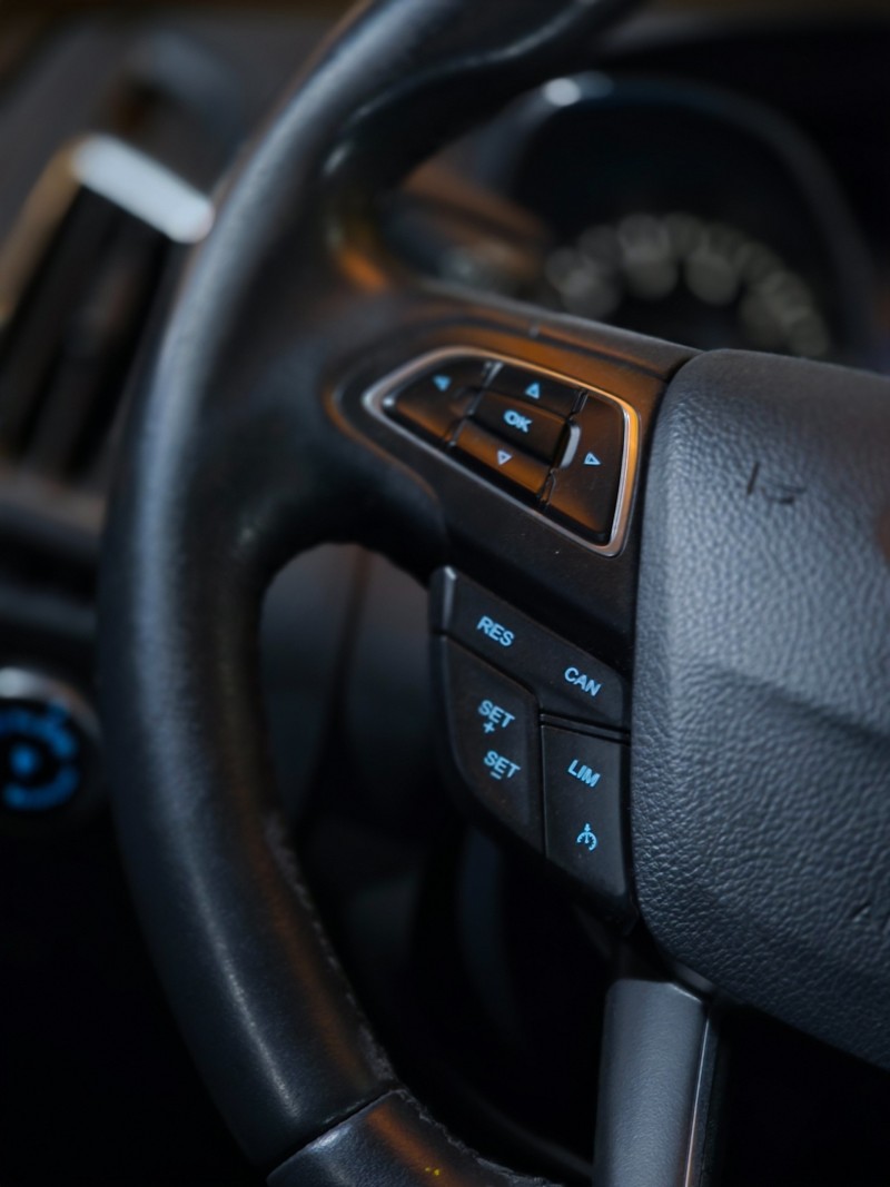 FOCUS 2.0 TITANIUM FASTBACK 16V FLEX 4P AUTOMÁTICO - 2018 - CAXIAS DO SUL