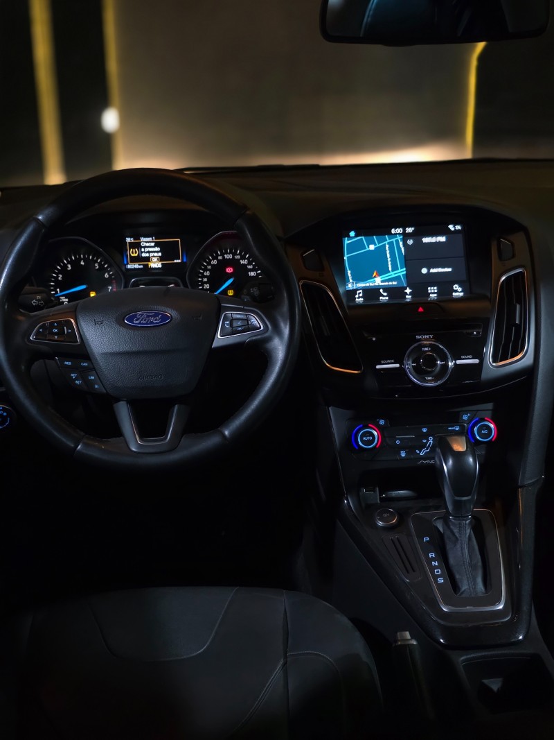 FOCUS 2.0 TITANIUM FASTBACK 16V FLEX 4P AUTOMÁTICO - 2018 - CAXIAS DO SUL
