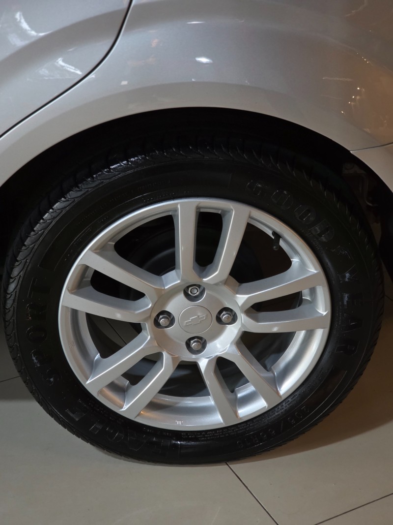 SONIC 1.6 LTZ SEDAN 16V FLEX 4P MANUAL - 2013 - CAXIAS DO SUL