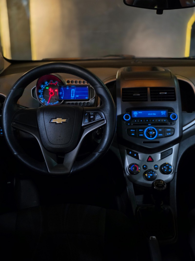 SONIC 1.6 LTZ SEDAN 16V FLEX 4P MANUAL - 2013 - CAXIAS DO SUL