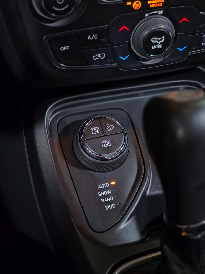 COMPASS 2.0 16V DIESEL LONGITUDE 4X4 AUTOMÁTICO - 2017 - CAXIAS DO SUL