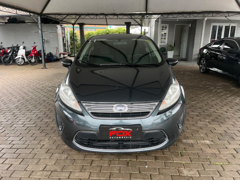 FIESTA 1.6 SE SEDAN 16V FLEX 4P MANUAL - 2011 - CAXIAS DO SUL