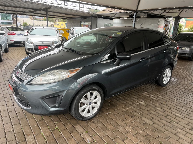 fiesta 1.6 se sedan 16v flex 4p manual 2011 caxias do sul
