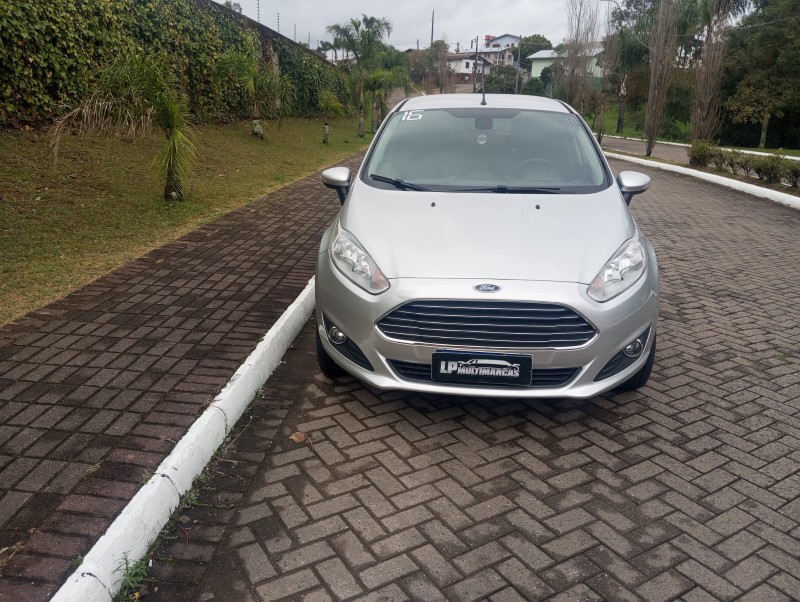 FIESTA 1.6 TITANIUM HATCH 16V FLEX 4P AUTOMÁTICO - 2016 - CAXIAS DO SUL