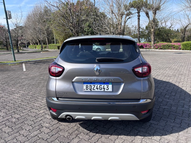 CAPTUR 1.6 16V INTENSE BOSE FLEX 4P AUTOMÁTICO - 2021 - CAXIAS DO SUL