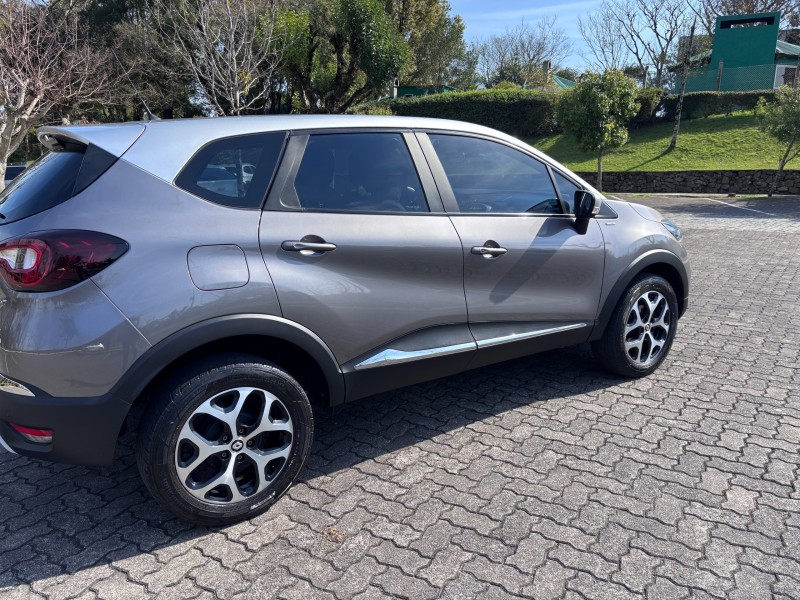 CAPTUR 1.6 16V INTENSE BOSE FLEX 4P AUTOMÁTICO - 2021 - CAXIAS DO SUL