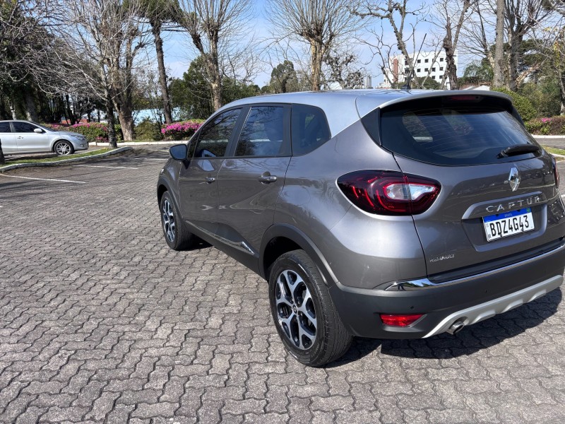 CAPTUR 1.6 16V INTENSE BOSE FLEX 4P AUTOMÁTICO - 2021 - CAXIAS DO SUL