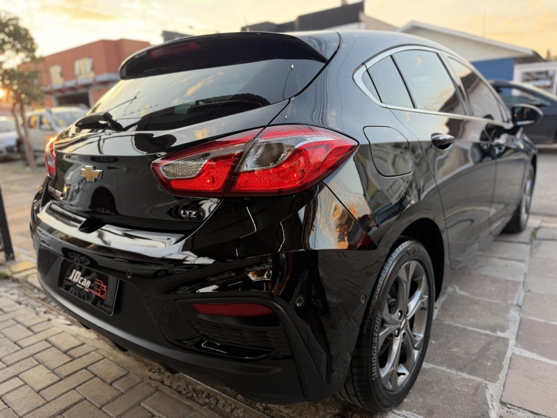 CRUZE 1.4 TURBO LTZ II SPORT HATCH 16V FLEX 4P AUTOMÁTICO - 2017 - CAXIAS DO SUL