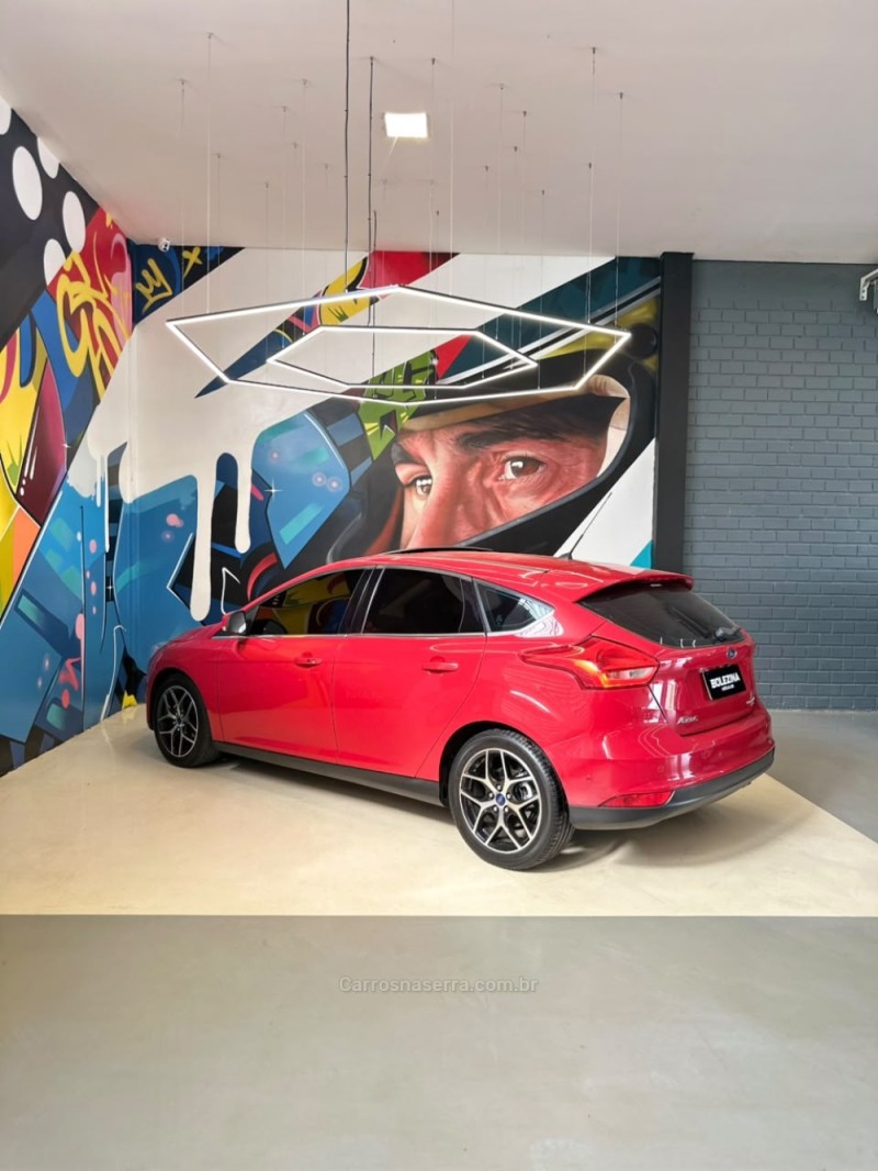 FOCUS 2.0 TITANIUM PLUS HATCH 16V FLEX 4P AUTO - 2016 - NOVO HAMBURGO