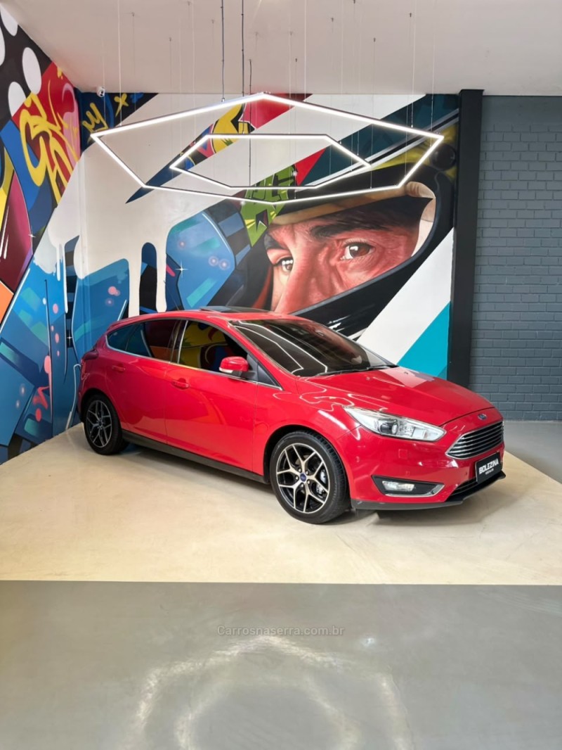 focus 2.0 titanium plus hatch 16v flex 4p auto 2016 novo hamburgo