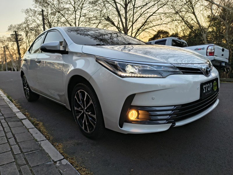 COROLLA 2.0 ALTIS 16V FLEX 4P AUTOMÁTICO - 2019 - DOIS IRMãOS