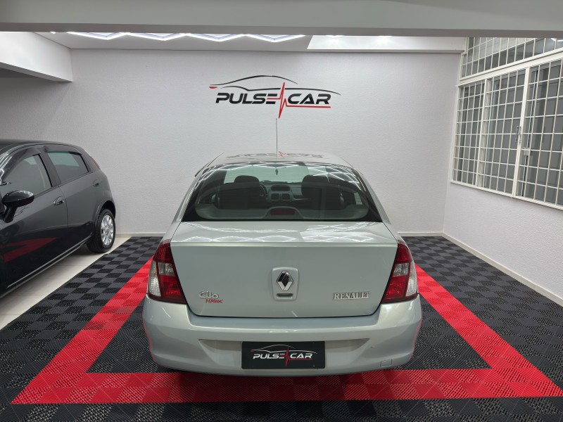 CLIO 1.6 PRIVILÉGE SEDAN 16V FLEX 4P MANUAL - 2008 - CAXIAS DO SUL