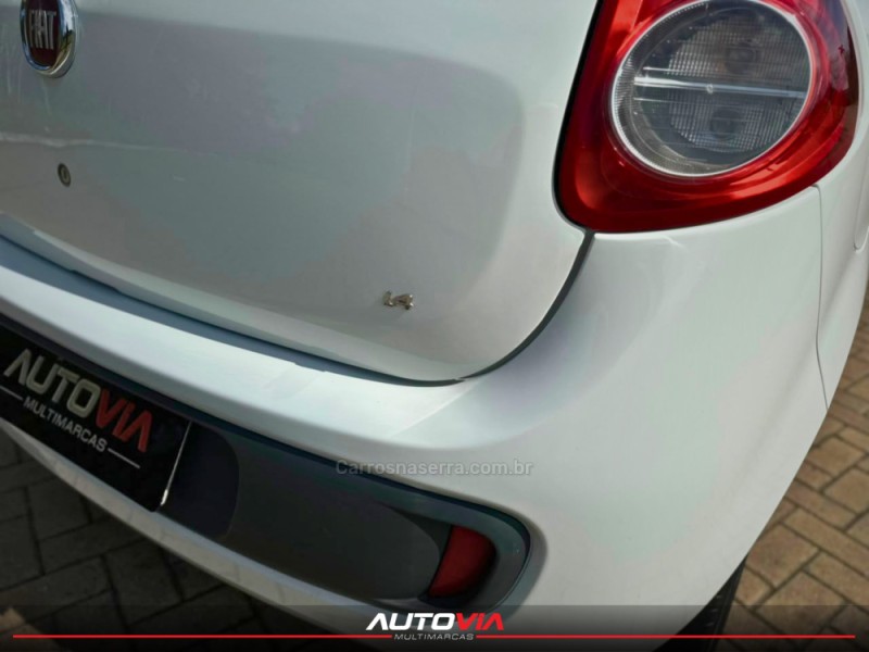 PALIO 1.4 MPI ATTRACTIVE 8V FLEX 4P MANUAL - 2013 - SAPIRANGA