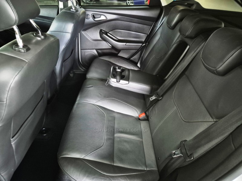 FOCUS 2.0 TITANIUM PLUS HATCH 16V FLEX 4P AUTO - 2016 - CAXIAS DO SUL