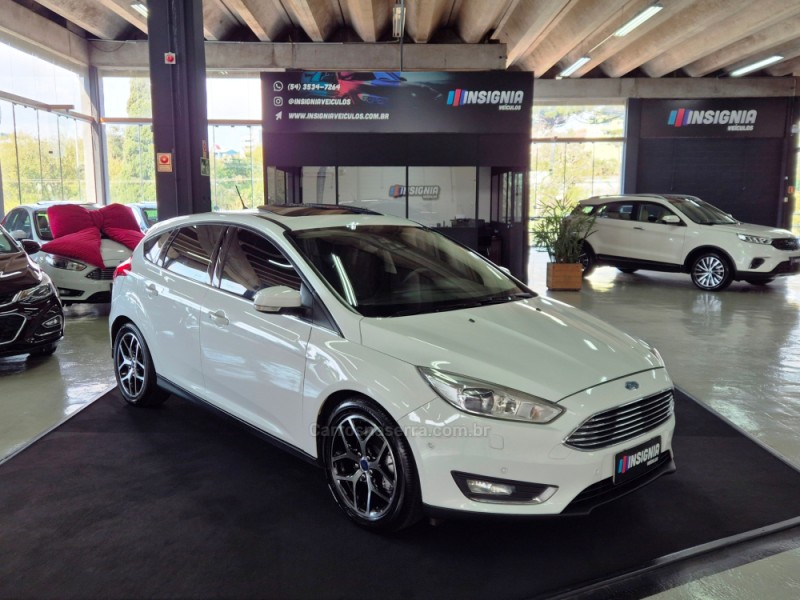 FOCUS 2.0 TITANIUM PLUS HATCH 16V FLEX 4P AUTO - 2016 - CAXIAS DO SUL