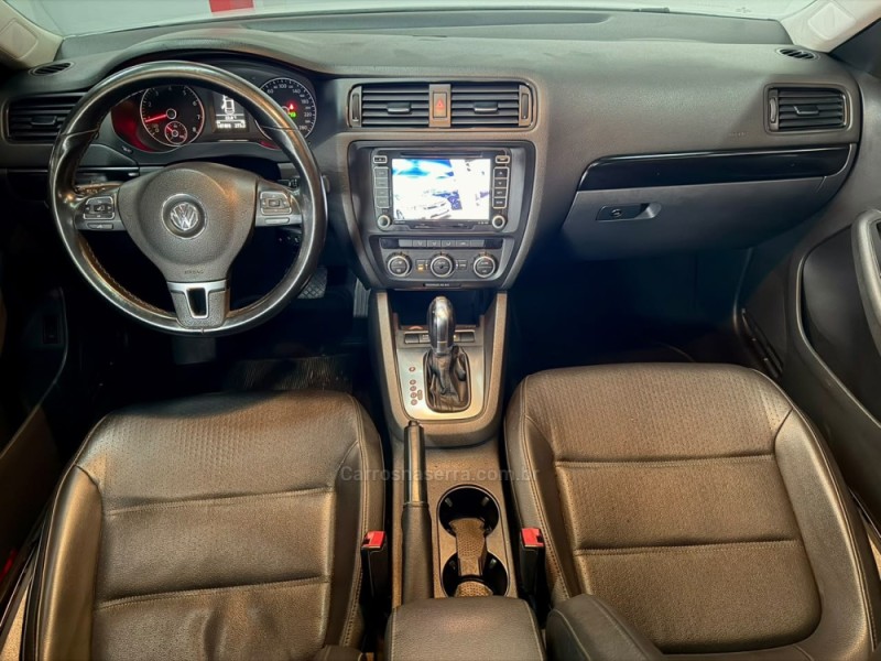 JETTA 2.0 COMFORTLINE FLEX 4P TIPTRONIC - 2013 - CAXIAS DO SUL