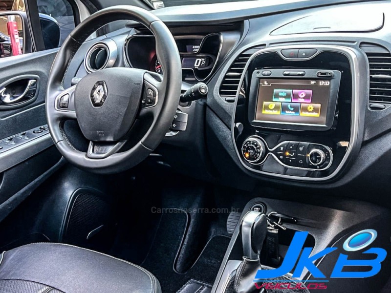 CAPTUR 1.6 16V INTENSE BOSE FLEX 4P AUTOMÁTICO - 2021 - NOVO HAMBURGO