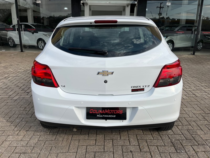ONIX 1.4 MPFI LTZ 8V FLEX 4P AUTOMÁTICO - 2015 - CAXIAS DO SUL