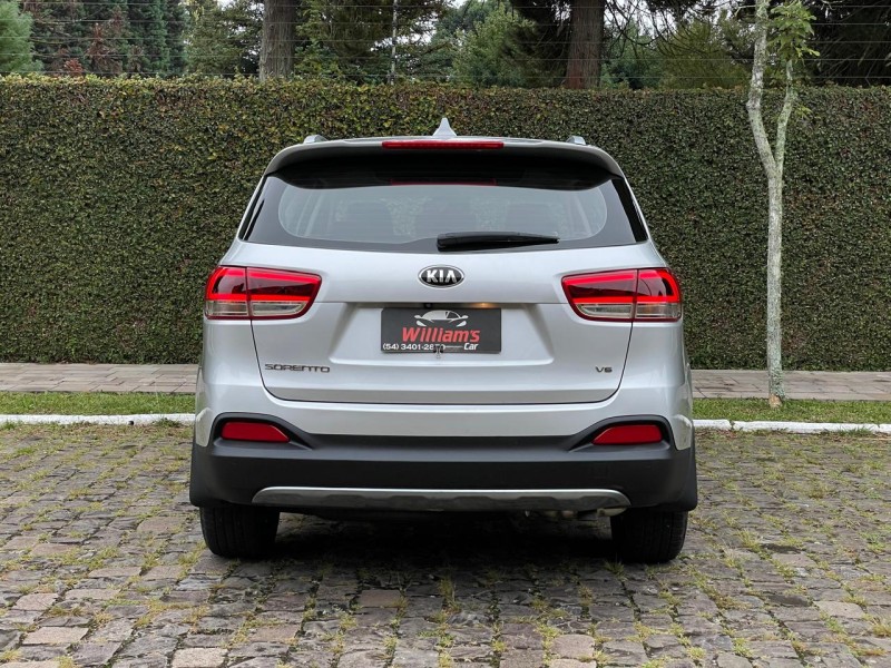 SORENTO 3.3 EX V6 24V GASOLINA 4P 7 LUGARES AUTOMATICO - 2016 - FARROUPILHA