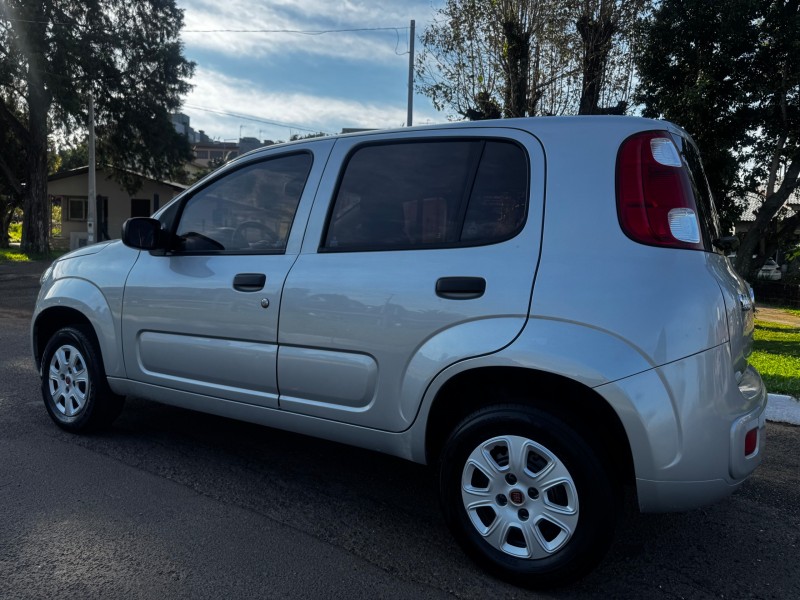 UNO 1.0 EVO VIVACE 8V FLEX 4P MANUAL - 2012 - DOIS IRMãOS