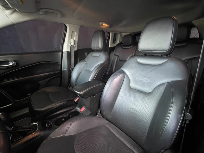COMPASS 2.0 16V FLEX SPORT AUTOMÁTICO - 2017 - CAXIAS DO SUL