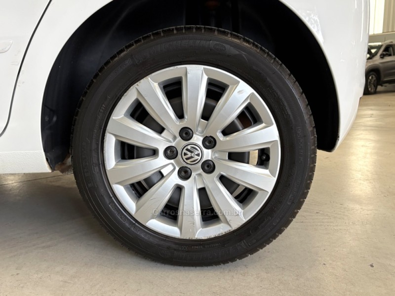 FOX 1.0 ITREND 8V FLEX 4P MANUAL - 2014 - BENTO GONçALVES
