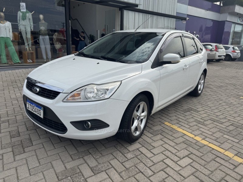 focus 1.6 glx 16v flex 4p manual 2013 veranopolis