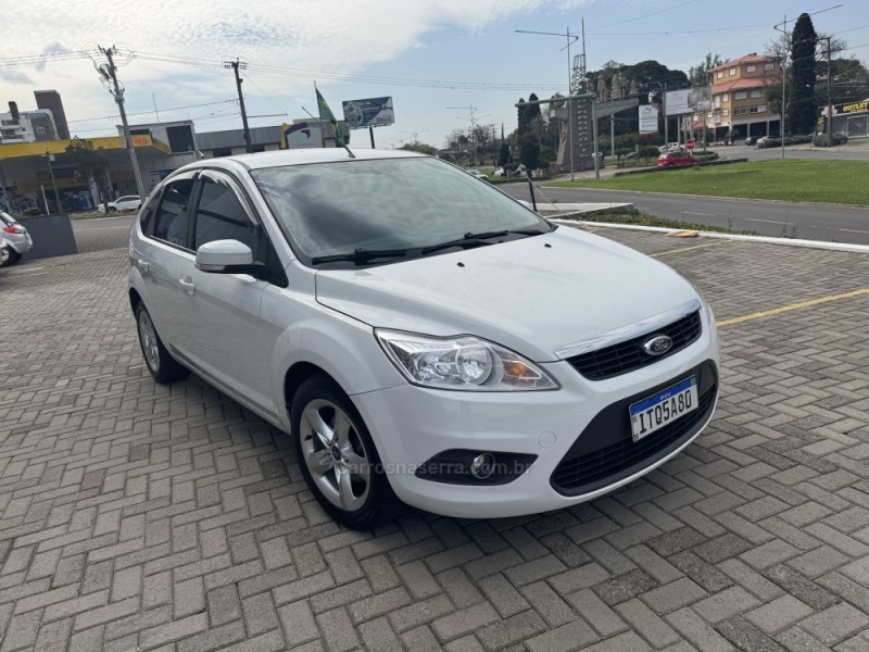 FOCUS 1.6 GLX 16V FLEX 4P MANUAL - 2013 - VERANóPOLIS