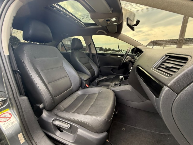 JETTA 2.0 COMFORTLINE FLEX 4P TIPTRONIC - 2012 - FARROUPILHA