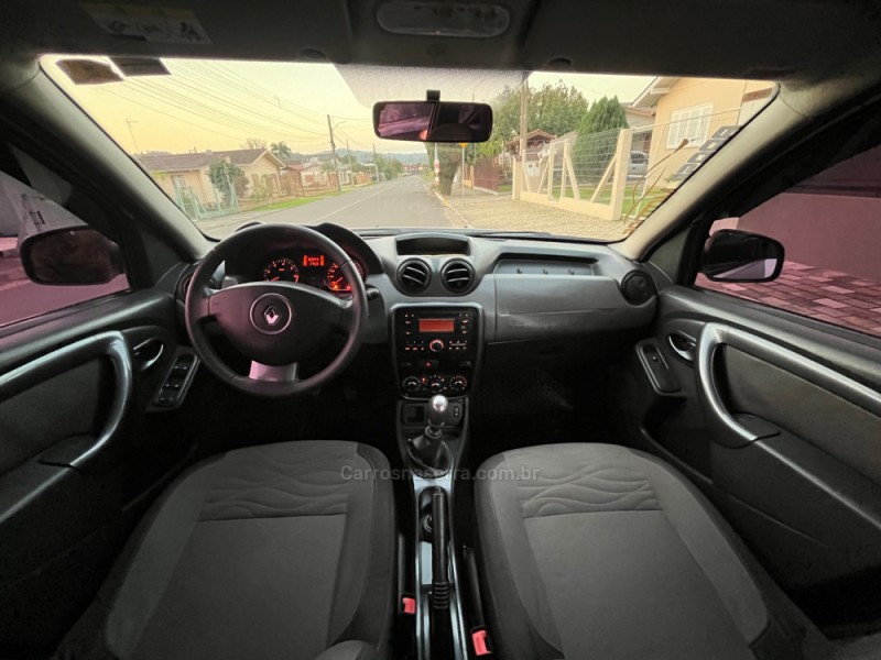 DUSTER 2.0 DYNAMIQUE 4X2 16V FLEX 4P MANUAL - 2014 - ESTâNCIA VELHA