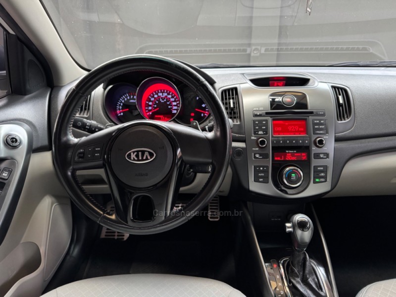 CERATO 1.6 SX3 16V GASOLINA 4P AUTOMÁTICO - 2013 - NOVO HAMBURGO