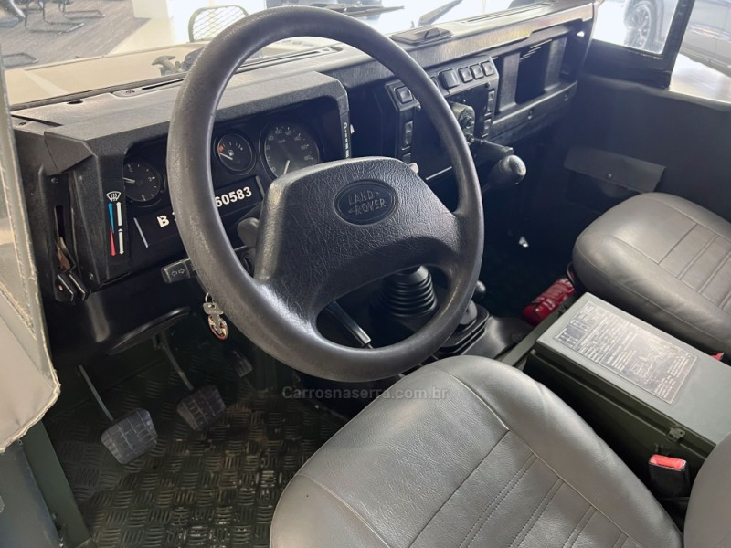 DEFENDER 2.4 110 SW 4X4 TURBO DIESEL 4P MANUAL - 2004 - FLORES DA CUNHA