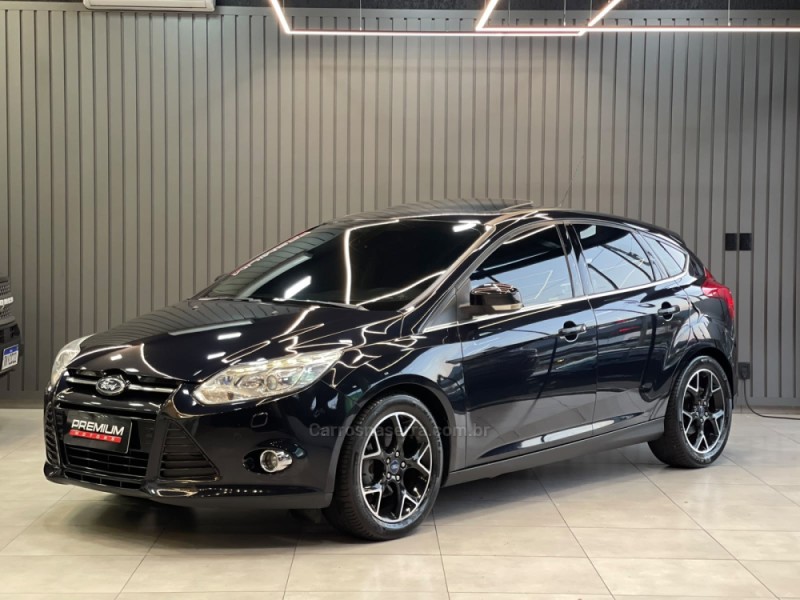FOCUS 2.0 TITANIUM PLUS 16V FLEX 4P AUTOMÁTICO - 2015 - DOIS IRMãOS