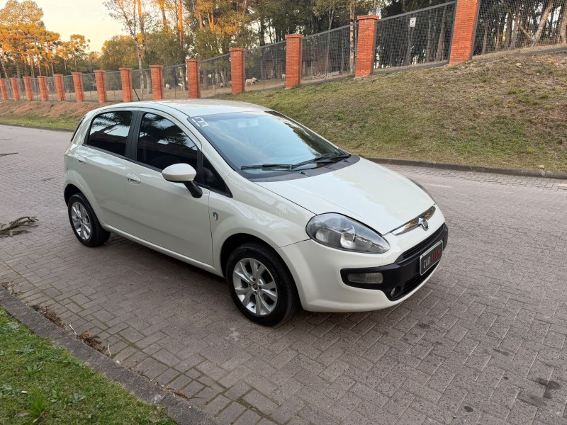 PUNTO 1.4 ATTRACTIVE 8V FLEX 4P MANUAL - 2013 - CAXIAS DO SUL
