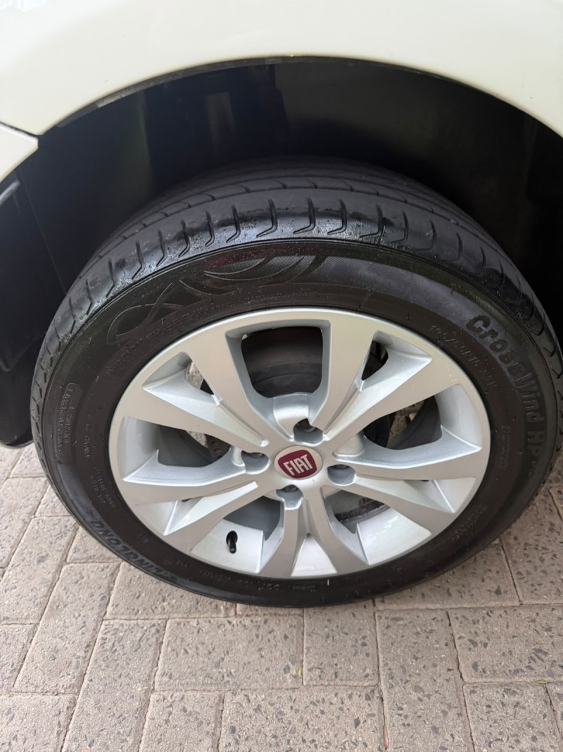 PUNTO 1.4 ATTRACTIVE 8V FLEX 4P MANUAL - 2013 - CAXIAS DO SUL
