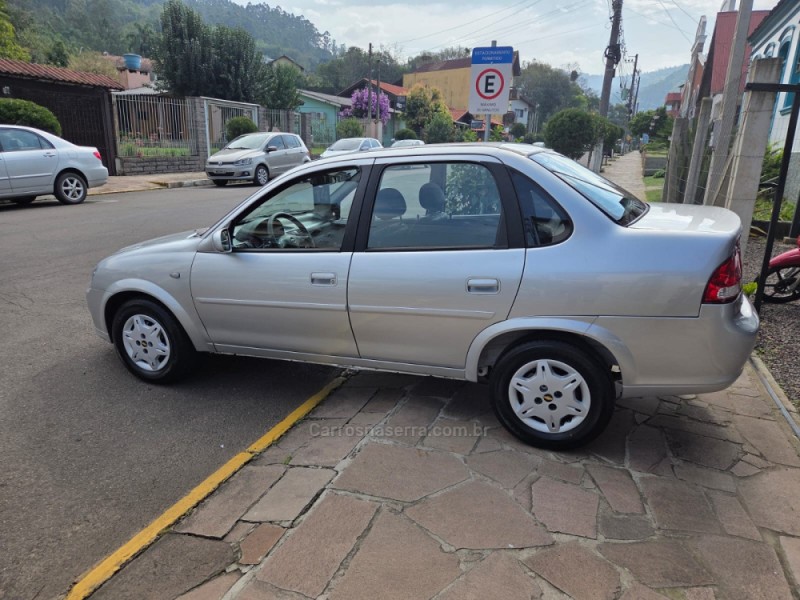 CLASSIC 1.0 MPFI LS 8V FLEX 4P MANUAL - 2014 - PICADA CAFé