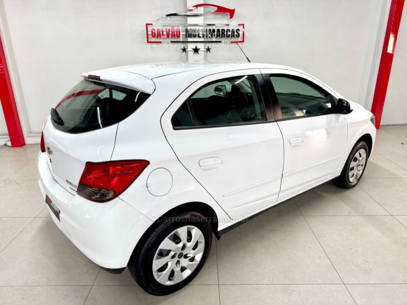 ONIX 1.0 LT 8V FLEX 4P MANUAL - 2015 - CAXIAS DO SUL