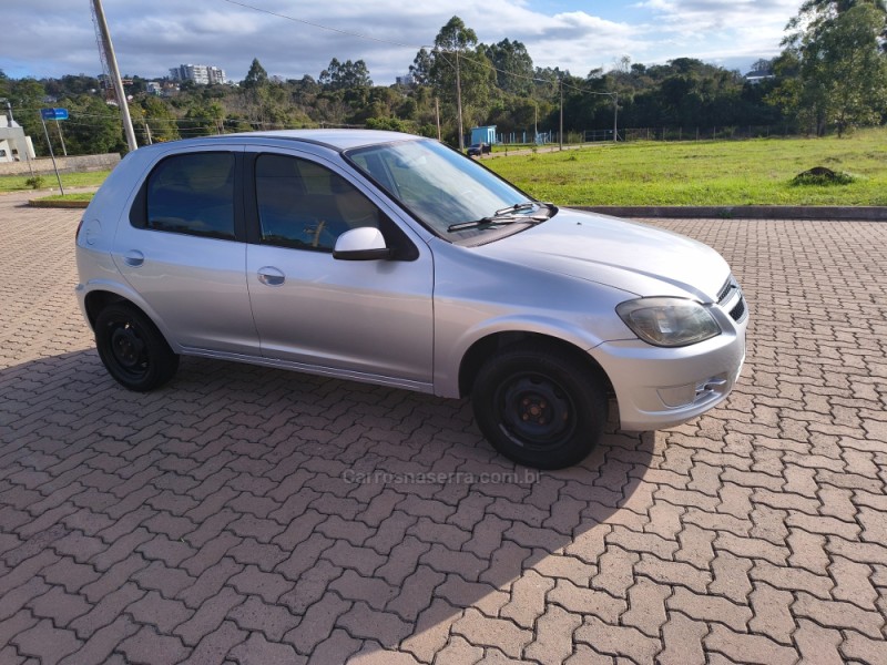 CELTA 1.0 MPFI LT 8V FLEX 4P MANUAL - 2013 - IVOTI