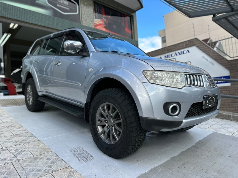 PAJERO DAKAR 3.2 HPE 4X4 7 LUGARES 16V TURBO INTERCOOLER DIESEL 4P AUTOMÁTICO - 2011 - CAXIAS DO SUL