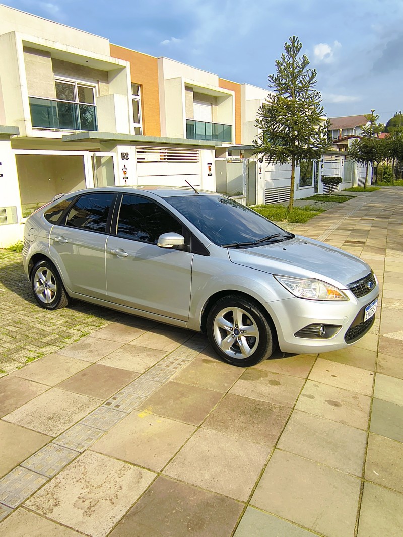 focus 2.0 16v flex 4p automatico 2012 farroupilha