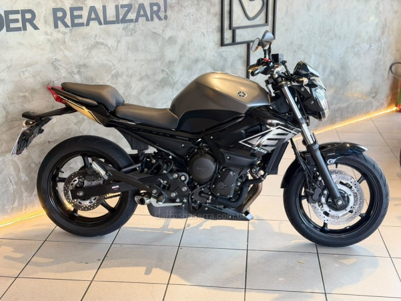 XJ6 N ABS - 2017 - CAXIAS DO SUL