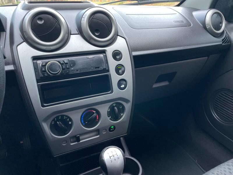 FIESTA 1.0 MPI CLASS 8V FLEX 4P MANUAL - 2014 - CAXIAS DO SUL