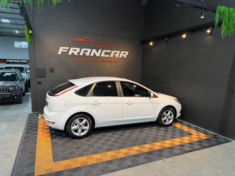 FOCUS 1.6 GLX 16V FLEX 4P MANUAL - 2012 - ANTôNIO PRADO