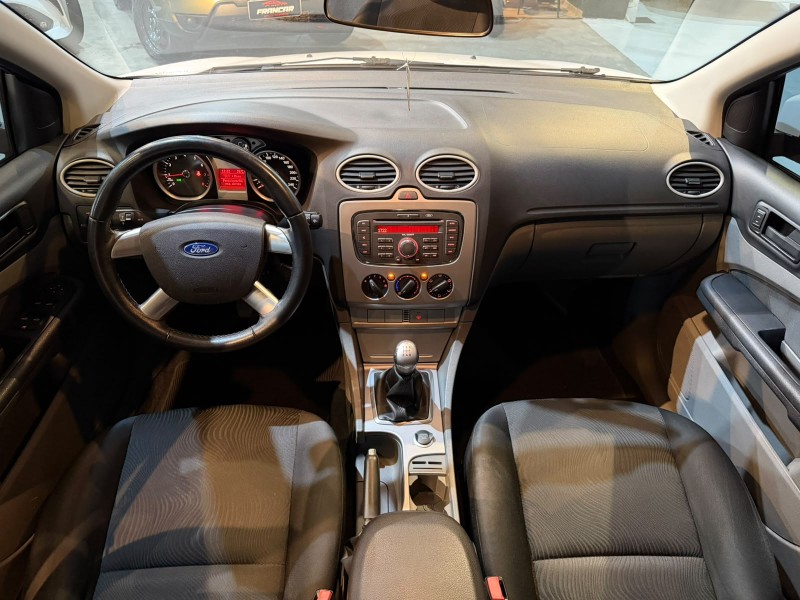 FOCUS 1.6 GLX 16V FLEX 4P MANUAL - 2012 - ANTôNIO PRADO