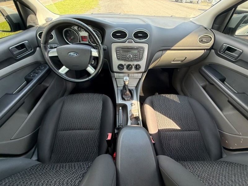 FOCUS 1.6 GLX SEDAN 16V FLEX 4P MANUAL - 2012 - FARROUPILHA
