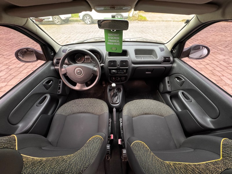 CLIO 1.0 EXPRESSION 16V FLEX 4P MANUAL - 2014 - CAXIAS DO SUL