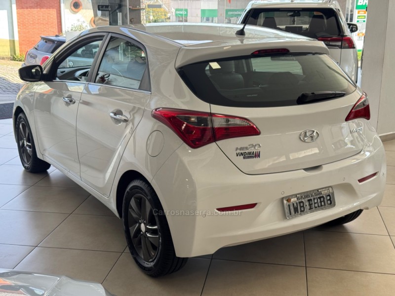 HB20 1.6 PREMIUM 16V FLEX 4P MANUAL - 2015 - FLORES DA CUNHA