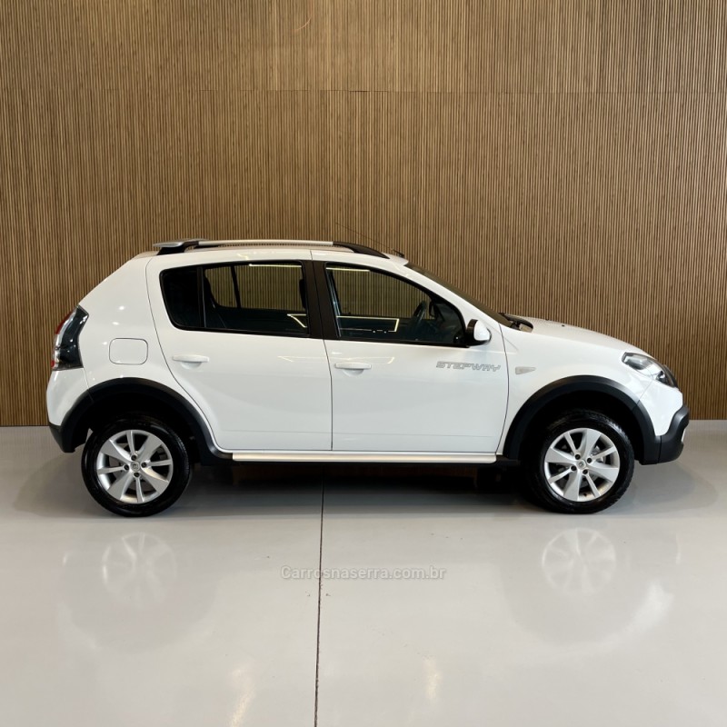 SANDERO 1.6 STEPWAY TWEED 8V FLEX 4P MANUAL - 2014 - BENTO GONçALVES